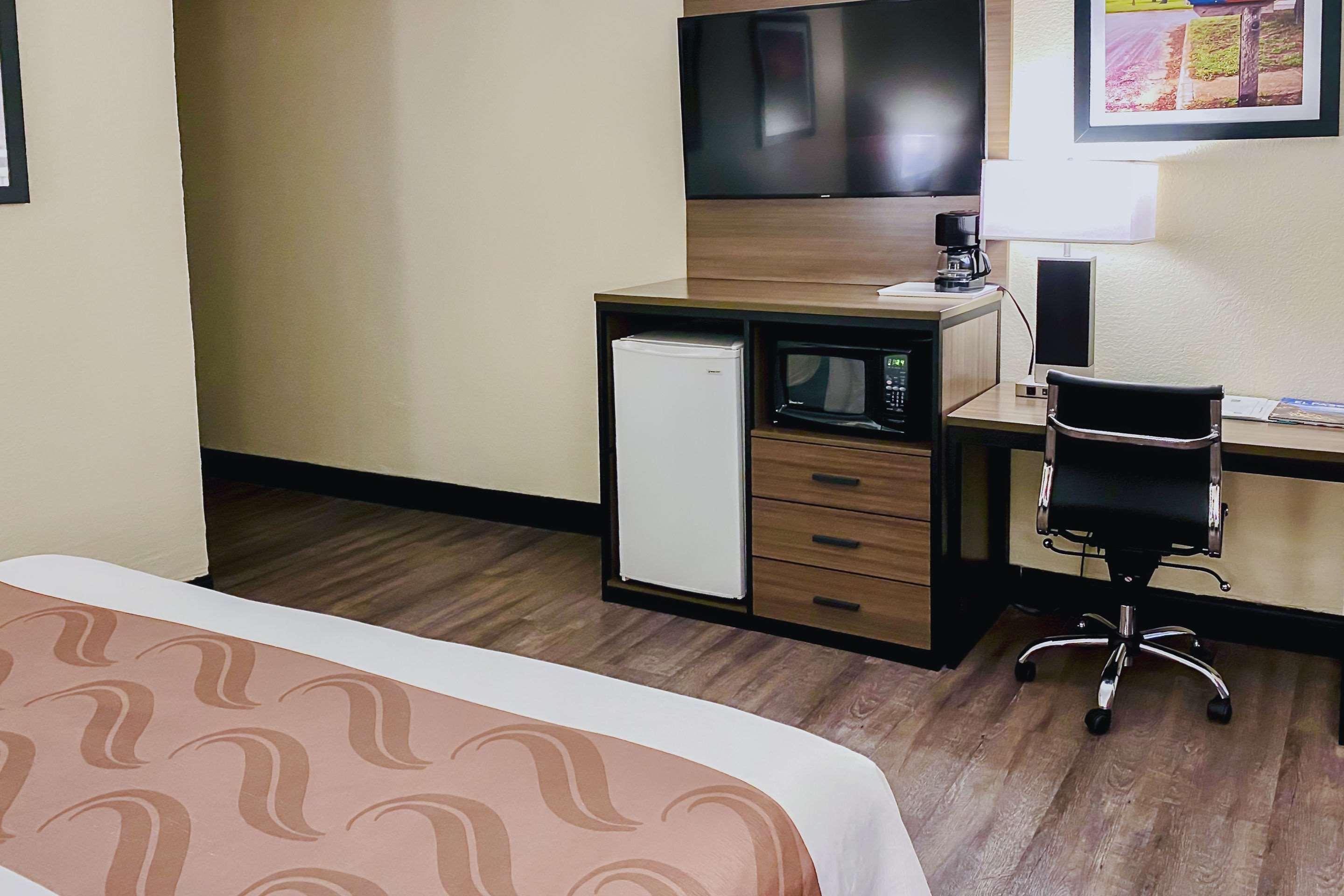 Quality Inn & Suites Airport El Paso Exterior foto