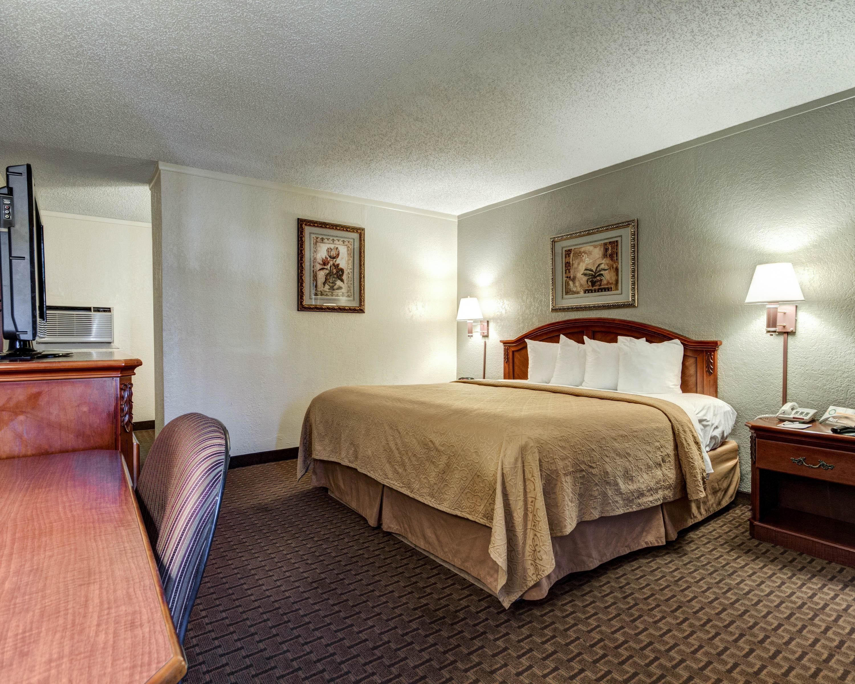 Quality Inn & Suites Airport El Paso Exterior foto