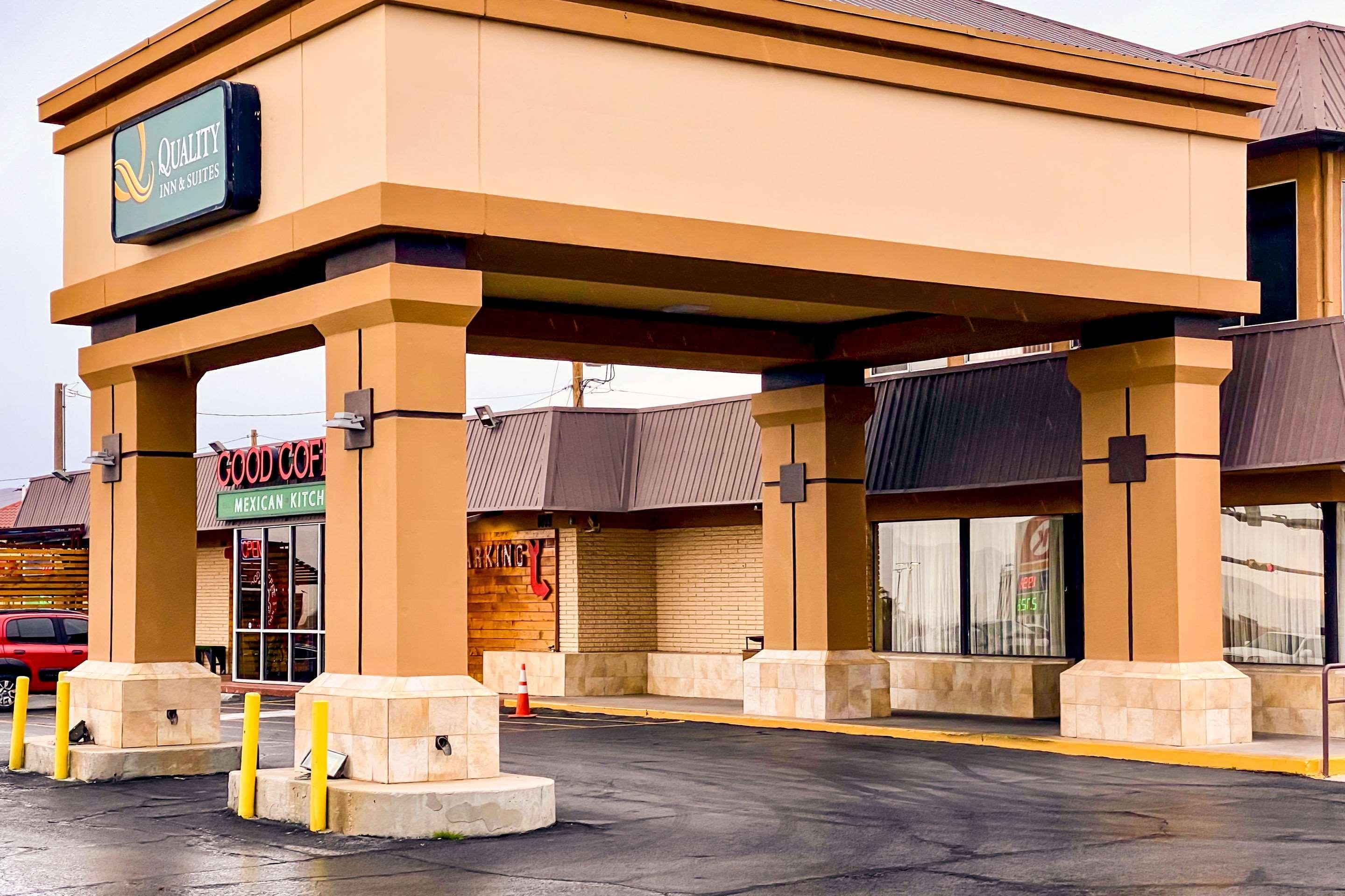 Quality Inn & Suites Airport El Paso Exterior foto
