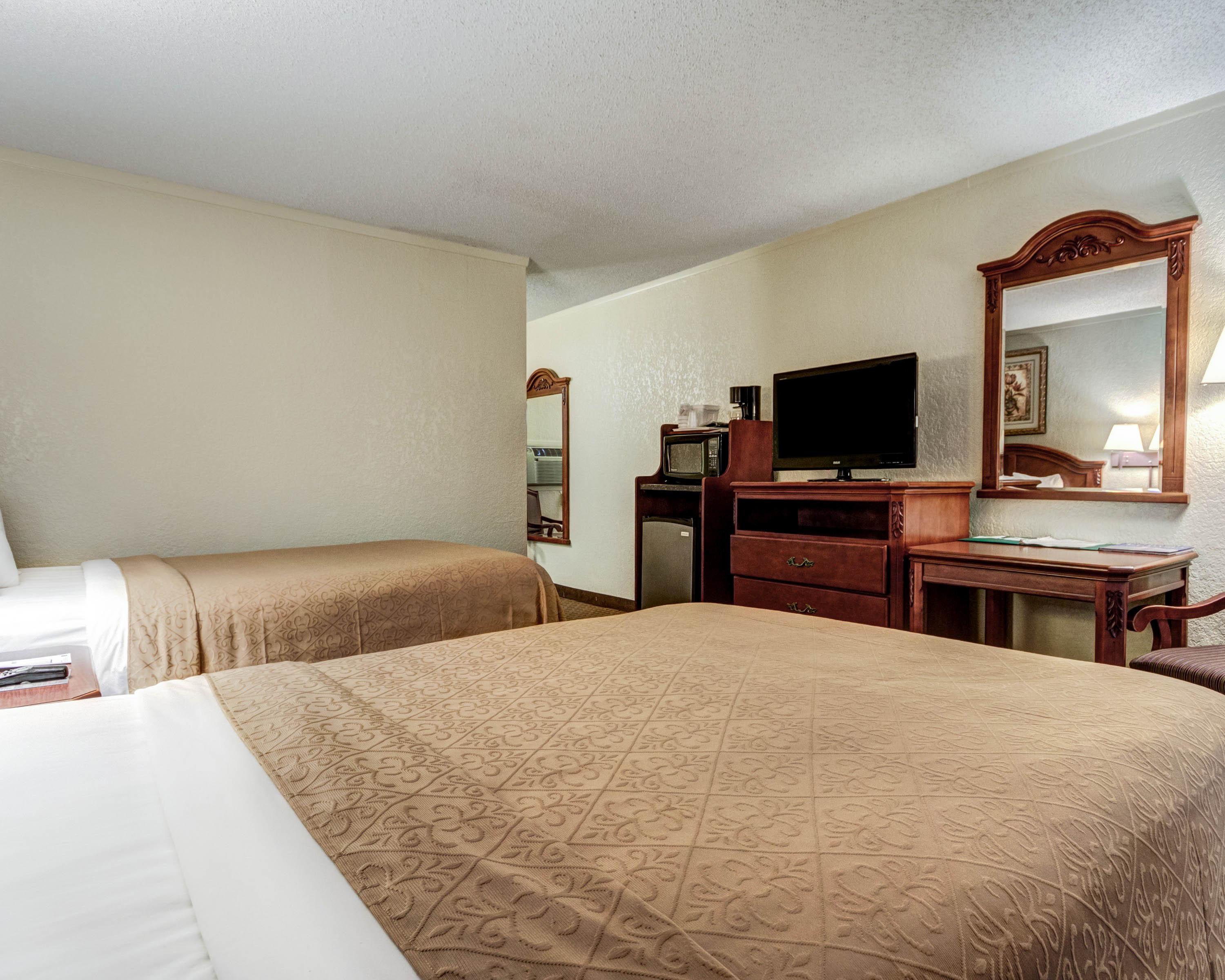 Quality Inn & Suites Airport El Paso Exterior foto
