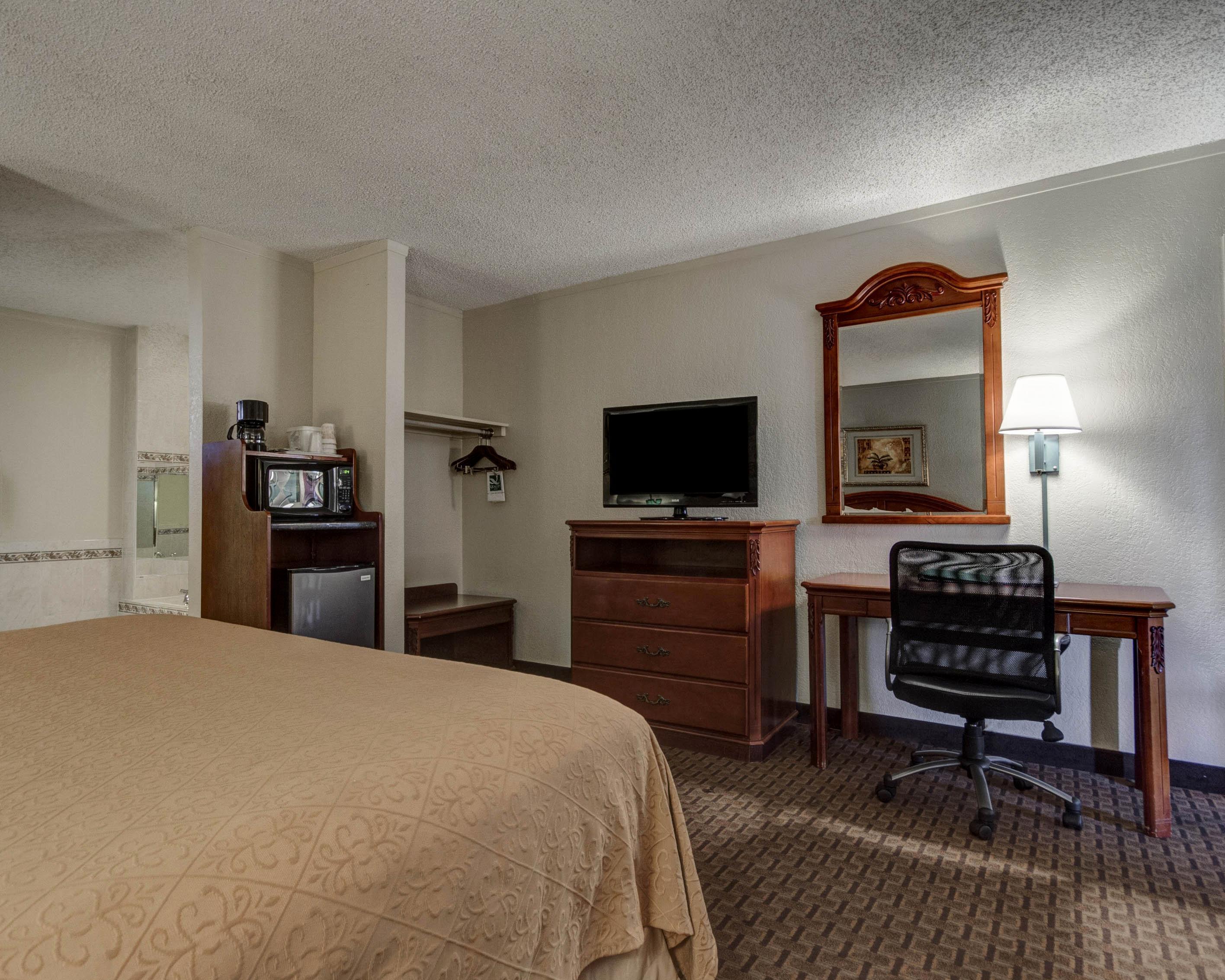Quality Inn & Suites Airport El Paso Exterior foto