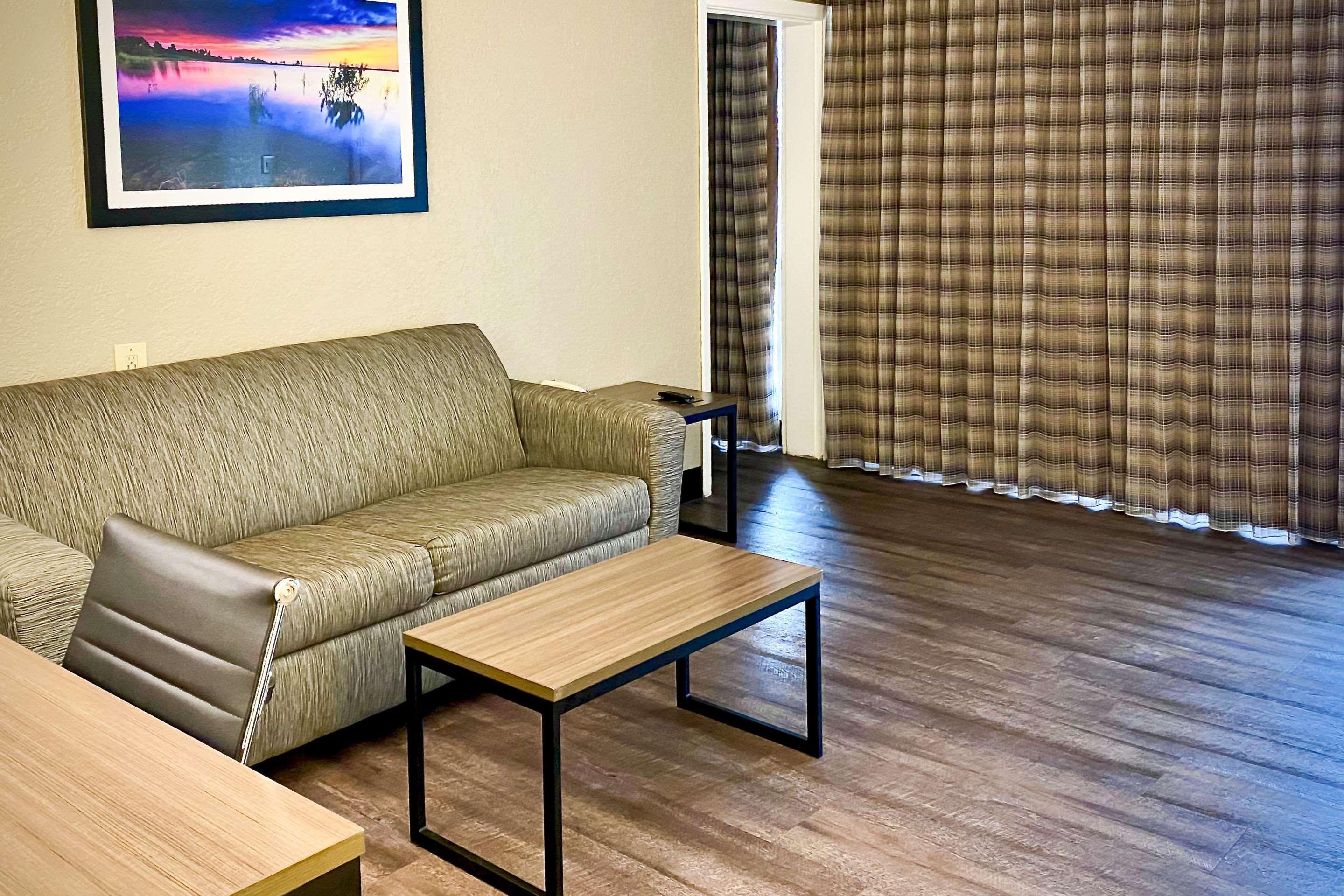 Quality Inn & Suites Airport El Paso Exterior foto
