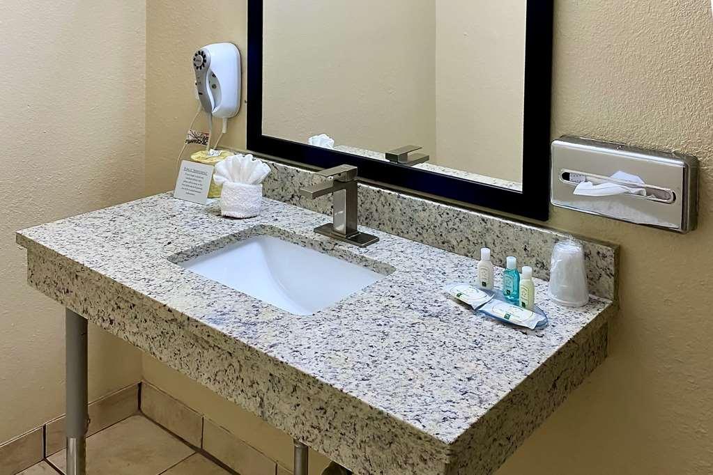 Quality Inn & Suites Airport El Paso Zimmer foto
