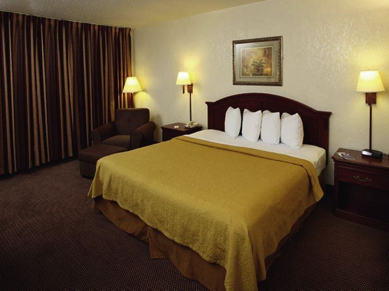 Quality Inn & Suites Airport El Paso Exterior foto